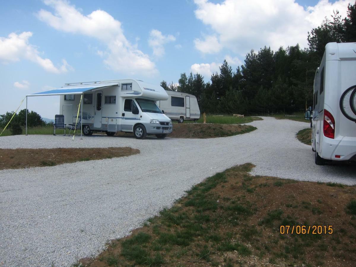 Holiday Home Virida, App Leopold III Ivancna Gorica 外观 照片